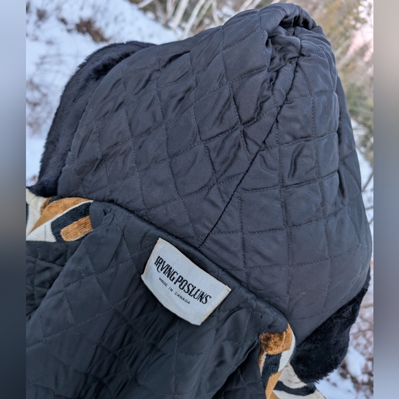 GORGEOUS 70'S MADE IN CANADA IRVING POSLUNS VINTAGE CHENILLE CARPET COAT - Picture 10 of 16